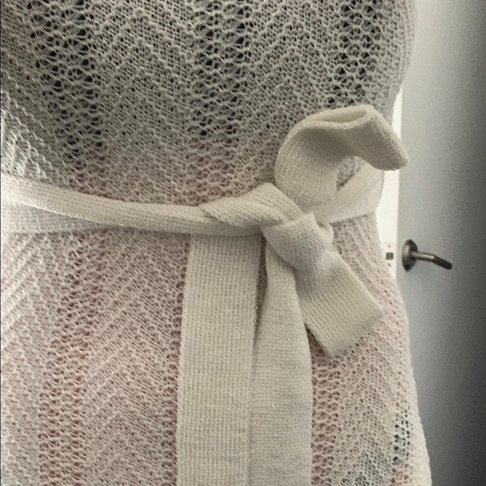 Elegant White One-Shoulder Dress - Picture 6 of 13